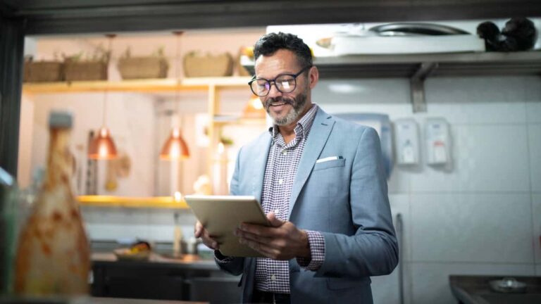 Image for: A How-to Guide for Choosing the Right Loyalty Program Features in 2021