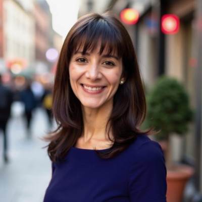Srishti Handa, Senior Director of Marketing at Dave’s Hot Chicken